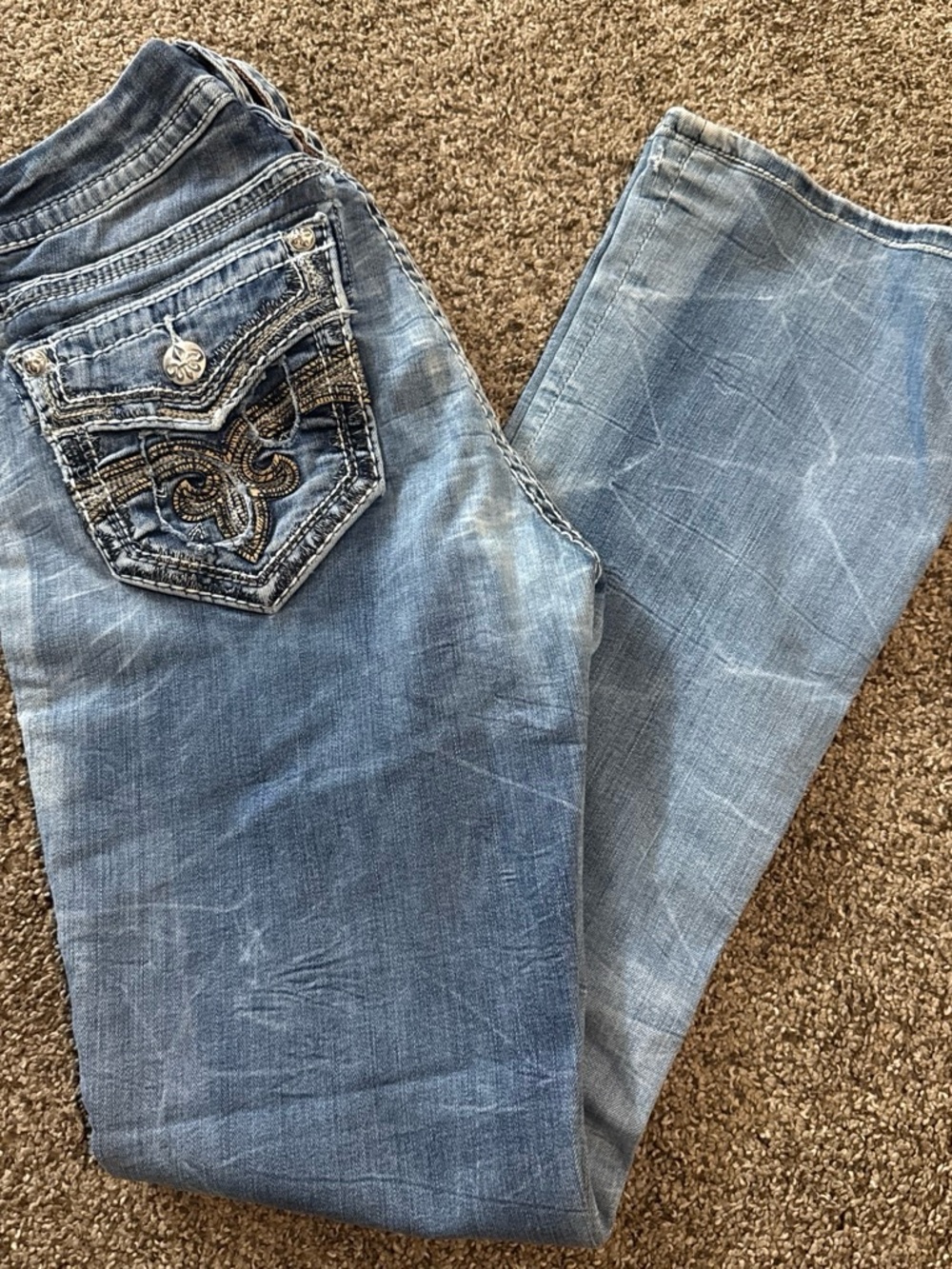 Rock Revival Women's Boot Cut Jeans in Light Blue with Embroidered Pockets